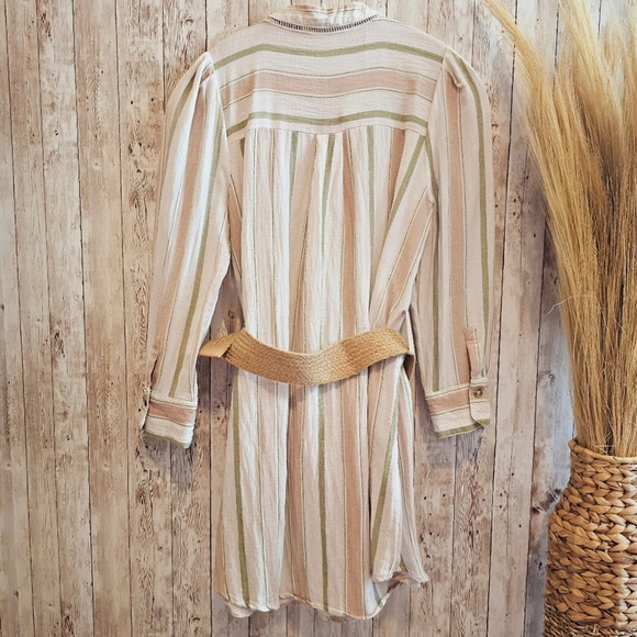 Sweet Wanderer Women's tunic with belt - Picture 8 of 9